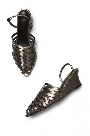 W Gunmetal Woven Design Pointed Toe Wedge